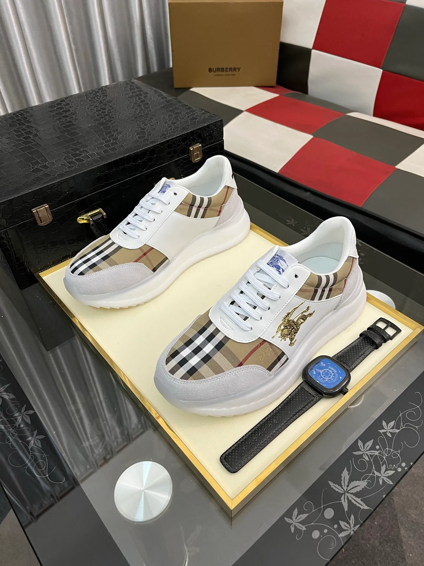 Men's shoes 💰458⌚️⌚️BURBERRY Regular size: 38-44 (casual shoes) Product materials: Selected cowhide upper, soft sheepskin lining; original outsole. 3️⃣ colors available